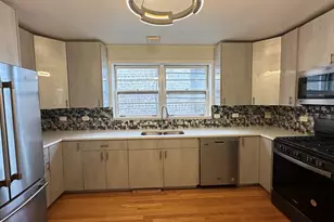 5717 N St Louis Ave, Chicago, IL 60659 - Photo 18