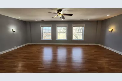 6111 N Washtenaw Avenue #3, Chicago, IL 60659 - Photo 2