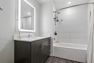 811 W Agatite Ave, Chicago, IL 60640 - Photo 12
