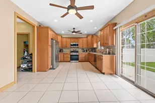 7920 S Lorel Ave, Burbank, IL 60459 - Photo 8