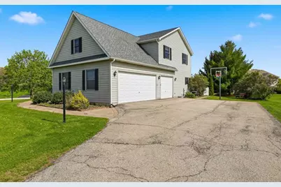 15911 Aspen Court, Huntley, IL 60142 - Photo 4