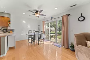 2713 Whitlock Dr, Darien, IL 60561 - Photo 8