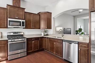 2682 Avondale Circle, Naperville, IL 60564 - Photo 6