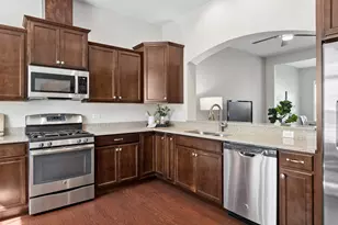 2682 Avondale Cir, Naperville, IL 60564 - Photo 6