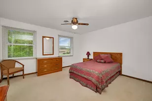 3212 Burr Oaks Dr, Joliet, IL 60431 - Photo 20