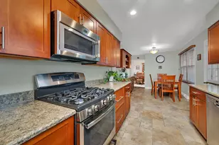 3212 Burr Oaks Dr, Joliet, IL 60431 - Photo 8
