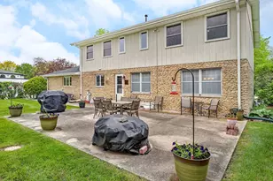 3212 Burr Oaks Dr, Joliet, IL 60431 - Photo 24