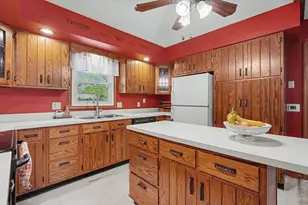 702 Van Buren St, Monticello, IL 61856 - Photo 14