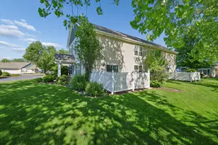 904 Garden Ln, Homewood, IL 60430 - Photo 2