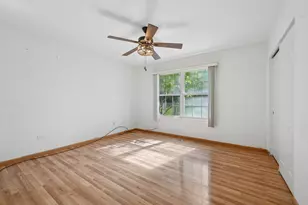 904 Garden Ln, Homewood, IL 60430 - Photo 6