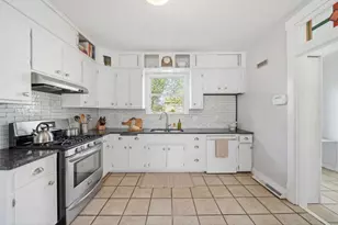 2261 136th St, Blue Island, IL 60406 - Photo 6