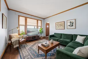 2261 136th St, Blue Island, IL 60406 - Photo 2
