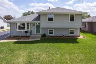 2906 Warren Dorris Dr, Joliet, IL 60435 - Photo 2