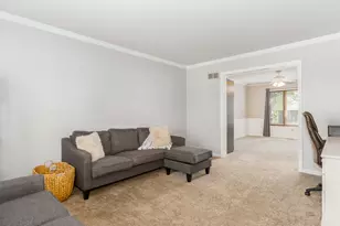 2731 Alyssa Dr, Naperville, IL 60565 - Photo 14