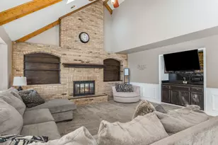2731 Alyssa Dr, Naperville, IL 60565 - Photo 4
