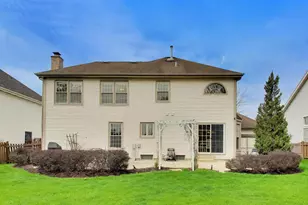 135 Corsaire Ln, Schaumburg, IL 60173 - Photo 34