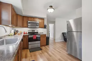 137 E 7th St, Coal Valley, IL 61240 - Photo 8