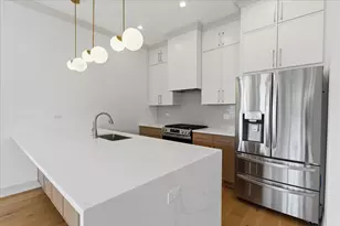 6414 N Francisco Ave, Chicago, IL 60645 - Photo 6