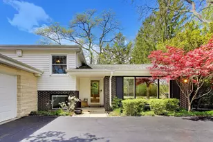 570 Wilmot Rd, Deerfield, IL 60015 - Photo 2