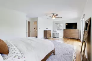 570 Wilmot Rd, Deerfield, IL 60015 - Photo 16