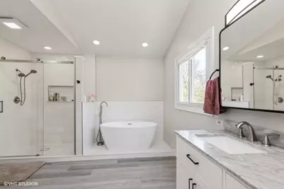 [Address not provided], Libertyville, IL 60048 - Photo 12