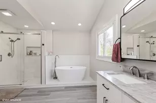 [Address not provided], Libertyville, IL 60048 - Photo 12