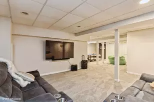 [Address not provided], Libertyville, IL 60048 - Photo 18