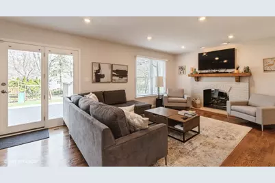 [Address not provided], Libertyville, IL 60048 - Photo 8