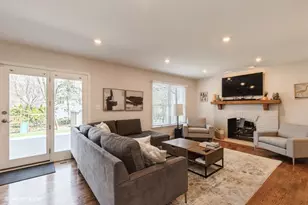 [Address not provided], Libertyville, IL 60048 - Photo 8