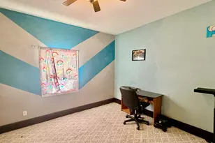 617 E 4th St, Centralia, IL 62801 - Photo 8