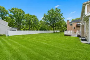 1551 E Olive St, Palatine, IL 60074 - Photo 16