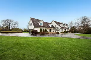 1980 Clover Dr, Inverness, IL 60067 - Photo 2