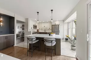 1921 Wexford Cir, Wheaton, IL 60189 - Photo 12