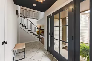 1921 Wexford Cir, Wheaton, IL 60189 - Photo 2