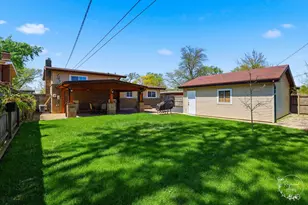 319 N Bradley Dr, Chicago Heights, IL 60411 - Photo 34
