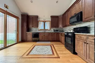 8017 Oak Park Ave, Burbank, IL 60459 - Photo 12