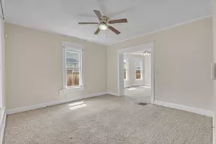 349 10th St, Moline, IL 61265 - Photo 18