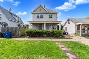349 10th St, Moline, IL 61265 - Photo 24