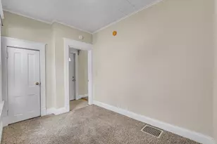 349 10th St, Moline, IL 61265 - Photo 20