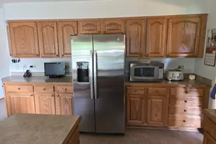 18W193 Holly Ave, Darien, IL 60561 - Photo 6