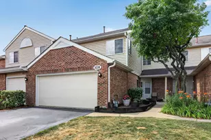 1038 Bedford Dr, Carol Stream, IL 60188 - Photo 1