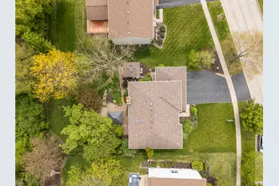 49 Sarah Drive, Crystal Lake, IL 60014 - Photo 34
