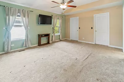 49 Sarah Drive, Crystal Lake, IL 60014 - Photo 18
