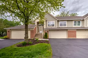 338 Ashford Cir, Bartlett, IL 60103 - Photo 1