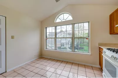 338 Ashford Circle, Bartlett, IL 60103 - Photo 8