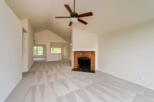 338 Ashford Cir, Bartlett, IL 60103 - Photo 16