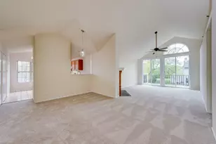 338 Ashford Cir, Bartlett, IL 60103 - Photo 4