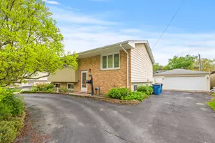 14740 Kilbourne Ave, Midlothian, IL 60445 - Photo 2
