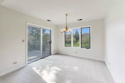 1663 N Courtland Drive #1663, Arlington Heights, IL 60004 - Photo 8
