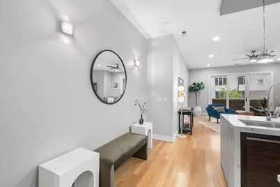 650 N Morgan Street #202, Chicago, IL 60642 - Photo 4
